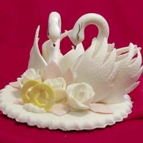 Украшения сахаристые лебедь свадеб с кольцом и розами ЛКР-12